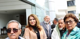 Rosa Muñoz, presidenta de la Confederación de Jubilados del Ecuador, acudió este lunes 24 de noviembre a presentar en la Corte Constitucional una demanda de inconstitucionalidad a la Ley de Fortalecimiento y Sostenibilidad Crediticia.