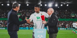 Jeremy Arévalo del Racing de Santander fue elegido como el mejor jugador del mes de octubre en la Segunda División de España, reconocimiento que consolida su momento deportivo siendo una de las grandes revelaciones del torneo.