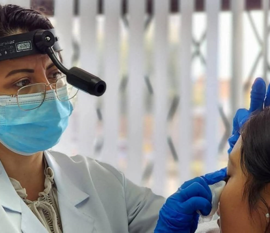 El Hospital General Riobamba informó que reforzó su servicio de Otorrinolaringología con la incorporación de nuevas profesionales, con el objetivo de atender la creciente demanda de pacientes con problemas de nariz, oído y garganta.