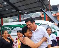 El Gobierno Autónomo Descentralizado Provincial de Bolívar, presidido por el prefecto Aníbal Coronel Monar, realizó la entrega oficial del adecentamiento de la cancha de uso múltiple en la comunidad Mulidiahuan, parroquia Salinas, en un acto que congregó a autoridades locales y habitantes del sector.