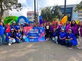 Durante este fin de semana, el equipo técnico del Ministerio de Desarrollo Humano realizó abordajes territoriales en los cantones Ambato y Baños, en el marco de la campaña nacional Derechos con Dignidad 2025”, con el objetivo de prevenir la mendicidad infantil y proteger los derechos de niñas, niños y adolescentes.