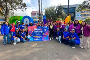 Durante este fin de semana, el equipo técnico del Ministerio de Desarrollo Humano realizó abordajes territoriales en los cantones Ambato y Baños, en el marco de la campaña nacional Derechos con Dignidad 2025”, con el objetivo de prevenir la mendicidad infantil y proteger los derechos de niñas, niños y adolescentes.