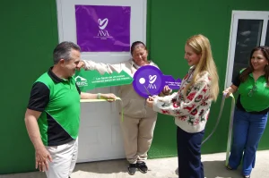 En un emotivo acto realizado en la ciudad de Quito, una familia en situación de vulnerabilidad recibió las llaves de su nueva vivienda, cumpliendo el sueño que tiene el 90% de los ecuatorianos.Esta entrega fue posible gracias a la alianza entre Kubiec y Proyecto Ana, iniciativa liderada por su fundadora, Lavinia Valbonesi.