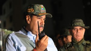 El gobierno de Venezuela ha solicitado formalmente al Consejo de Seguridad de las Naciones Unidas la convocatoria de una reunión extraordinaria para tratar el aumento de tensiones con Estados Unidos, en medio de lo que Caracas describe como acciones agresivas por parte de Washington.