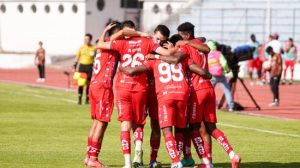 El Tribunal de Apelaciones de la Federación Ecuatoriana de Fútbol (FEF) ratificó la sanción de seis puntos contra El Nacional y, con ello, confirmó el descenso a la Serie B para 2026. Una caída que no sorprende por una institución que lleva años caminando al borde del colapso.