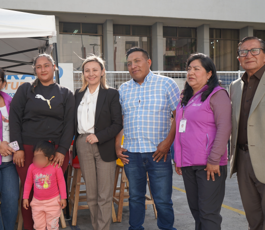 Con el objetivo de mejorar las condiciones de cuidado y aprendizaje de la primera infancia, la Prefectura de Chimborazo, a través del Patronato Provincial y en articulación con el Ministerio de Desarrollo Humano, entregó una importante dotación de mobiliario a 16 Centros de Desarrollo Infantil (CDI) de Riobamba.