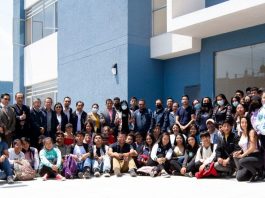 La Escuela Superior Politécnica de Chimborazo (Espoch), mediante la Facultad de Administración de Empresas (FADE), anunció oficialmente la apertura de tres nuevas carreras aprobadas por el Consejo de Educación Superior (CES). Se trata de Derecho, Gestión de Inteligencia de Negocios y Economía y Comercio, programas diseñados bajo enfoques formativos actuales y alineados con las demandas educativas, productivas y sociales del país.