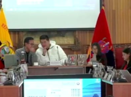 El Concejo Municipal de Riobamba cerró su última sesión con una resolución necesaria: exigir a los directores municipales justificar por escrito cada ausencia registrada en las comisiones permanentes. La decisión se adoptó tras conocerse un informe que evidencia inasistencias reiteradas que, según los ediles, han afectado el desarrollo de ordenanzas, talleres técnicos y el avance del presupuesto municipal 2026.