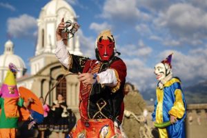 La organización de los Pases del Niño en Riobamba, una de las manifestaciones culturales más arraigadas de la ciudad, entró en una nueva etapa. El proceso de registro, que durante años se realizaba de manera presencial y entre carpetas físicas, ahora es completamente digital. Más de 150 solicitudes han ingresado al sistema.