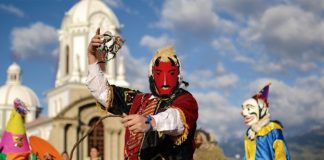 La organización de los Pases del Niño en Riobamba, una de las manifestaciones culturales más arraigadas de la ciudad, entró en una nueva etapa. El proceso de registro, que durante años se realizaba de manera presencial y entre carpetas físicas, ahora es completamente digital. Más de 150 solicitudes han ingresado al sistema.