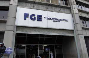 La Fiscalía General del Estado informó que abrió una investigación previa por el presunto delito de tráfico de influencias, luego de conocerse sobre supuestas amenazas y amedrentamientos de los que habría sido víctima un juez anticorrupción este 18 de diciembre de 2025.