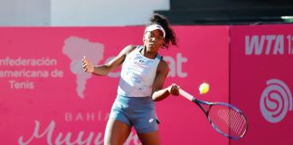 La rama deportiva de los Reasco volvió a reunirse en una cancha. La protagonista fue Mell, la menor de la familia, con una victoria en su debut en el WTA 125 de Quito – Copa Banco Guayaquil. La zurda, actualmente ubicada en el puesto 575 del ranking WTA, salió a la cancha con un partido cuesta arriba ante la ucraniana Valeriya Strakhova.