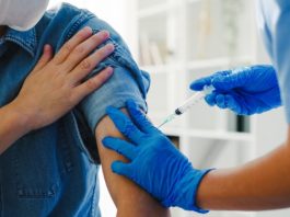 Ecuador atraviesa los meses de mayor circulación de virus respiratorios y, entre noviembre y enero, las infecciones tienden a incrementarse. Frente a este escenario epidemiológico, el Ministerio de Salud Pública (MSP) anunció una nueva jornada nacional de vacunación contra la influenza, con el objetivo de fortalecer la protección de la población más vulnerable.