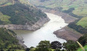 Diciembre es el mes más seco de 2025 en Cuenca y la región Austro. Esta condición climática se refleja con claridad en los bajos caudales de los ríos que alimentan los embalses de las centrales hidroeléctricas Mazar, Paute y Sopladora.