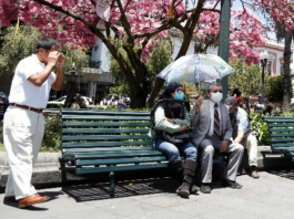 Según el Instituto Nacional de Meteorología e Hidrología (INAMHI) los últimos días del 2025 estarán marcados por condiciones climáticas estables y cielos parcialmente nublados en la provincia de Chimborazo y la Sierra interandina, según los pronósticos meteorológicos. En cantones como Riobamba se prevé temperaturas máximas de hasta 25 grados centígrados y mínimas que rondarán los 10 grados, especialmente durante la madrugada.