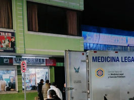 Un hecho que mantiene en alerta a las autoridades se registró la tarde del 2 de diciembre, en un edificio ubicado en las calles Primera Constituyente y Loja, en Riobamba. Una joven de 23 años fue encontrada sin vida en su domicilio, según confirmaron unidades policiales que atendieron la emergencia.