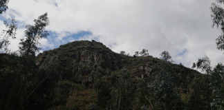 La inseguridad volvió a irrumpir en uno de los espacios naturales más frecuentados por deportistas y excursionistas de la ciudad. Cinco personas que realizaban senderismo en el cerro Cachaguay fueron víctimas de un violento asalto perpetrado por sujetos armados y encapuchados, en un hecho que ha generado alarma ciudadana y reabierto el debate sobre la falta de control en zonas de entrenamiento al aire libre.
