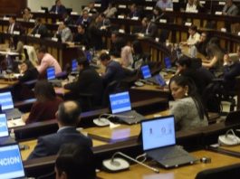 En un hecho poco común en la Asamblea Nacional, las bancadas de Acción Democrática Nacional (ADN) y Revolución Ciudadana (RC) alcanzaron, el 9 de diciembre de 2025, un momentáneo acuerdo para 'salvar' del archivo un proyecto de ley.