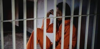 El Tribunal de Garantías Penales de Chimborazo sentenció este 10 de diciembre, a trece años de privación de libertad a Josselyn H. V., tras determinar su responsabilidad en el homicidio de su pareja, ocurrido el 9 de noviembre de 2024 en el sector San Antonio del Aeropuerto, al norte de Riobamba.