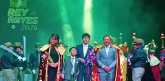 La noche del 10 de diciembre se llevó a cabo el lanzamiento oficial de la Fiesta del Divino Niño Rey de Reyes 2026, una de las expresiones religiosas y culturales más representativas de Riobamba. El acto se desarrolló en el histórico Teatro León, donde autoridades, priostes, delegaciones comunitarias y representantes de los medios conocieron la programación que acompañará el inicio de la festividad.