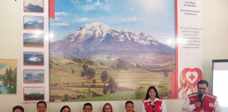 El 5 de diciembre, la Cruz Roja Ecuatoriana celebró el Día Internacional del Voluntariado, una fecha que reconoce la labor desinteresada de miles de personas que dedican su tiempo y conocimiento al servicio de la comunidad. En Chimborazo, la junta provincial desarrolló un acto especial para honrar a sus voluntarios, quienes son el motor principal de la institución.