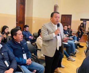 La Alcaldía de Riobamba designó a Henry Endara Mazón como nuevo Registrador de la Propiedad del cantón, en un proceso que busca fortalecer la seguridad jurídica y mejorar la eficiencia de los servicios registrales que se brindan a la ciudadanía.