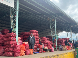 La Empresa Pública Municipal Mercado de Productores Agrícolas San Pedro de Riobamba (EP-EMMPA) anunció una convocatoria pública dirigida a la ciudadanía interesada en acceder al arrendamiento de varios espacios de comercialización, conforme a la normativa vigente.