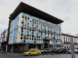 El exgerente de la Empresa Eléctrica Riobamba S.A. (EERSA) cuestiona el pedido de un examen especial correspondiente al año 2024, al considerar que carece de sustento técnico y responde a intereses ajenos a la gestión institucional. Además, alerta sobre la conformación de un fideicomiso por USD 36 millones que, según advierte, podría comprometer la autonomía administrativa y financiera de la empresa eléctrica, así como poner en riesgo los intereses estratégicos de la provincia de Chimborazo.