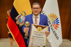 Oswaldo Valverde, presidente del Consejo de Planificación Amazónica, fue recientemente galardonado con los Premios Global – Reconocimiento a la Excelencia, por su labor en favor del desarrollo y la planificación de la región amazónica del Ecuador. La distinción fue difundida a través de redes sociales por entidades como la Secretaría Técnica Amazónica y medios locales.