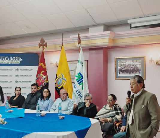 Este 4 de diciembre se llevó a cabo un encuentro especial en la oficina matriz de la Cooperativa Riobamba Ltda., donde Pedro Morales, gerente general y representantes de Inovancci México compartieron su visión sobre el fortalecimiento del movimiento cooperativo y destacaron la trayectoria de Morales en este sector. 