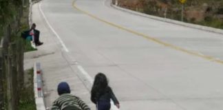 El Ministerio de Desarrollo Humano activó este 15 de diciembre en Quito la campaña 'Derechos con Dignidad', una estrategia nacional orientada a prevenir el trabajo infantil y la mendicidad, problemáticas que se intensifican durante la temporada navideña en todo el país. 