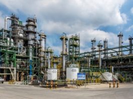 La Contraloría detectó un perjuicio millonario en la compra de terrenos para la Refinería de Esmeraldas, según informó este 19 de diciembre de 2025; la institución también estableció indicios de responsabilidad penal.