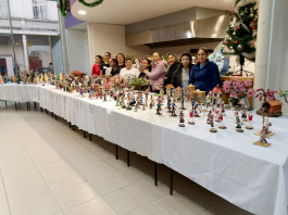 La tradición, la fe y la memoria cultural de Riobamba se mantienen vivas gracias al talento y la dedicación de los adultos mayores del programa “Sabiduría Dorada”, quienes han elaborado de manera artesanal una serie de figuras representativas de los personajes tradicionales del Pase del Niño, una de las manifestaciones culturales y religiosas más emblemáticas de la ciudad.