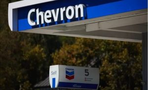 Un Tribunal Arbitral definió el monto que debe pagar el Estado de Ecuador a Chevron, este lunes 8 de diciembre de 2025, según informó la Procuraduría, institución que aseguró haber reducido el pago en un 93,4% del valor reclamado.