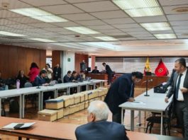 Luego de 75 días de deliberación, la mañana del 8 de diciembre de 2025, en la Corte Nacional se da a conocer la resolución de la audiencia intermedia del caso Sinohydro. El juez Olavo Hernández da a conocer cuantas personas serán juzgadas.