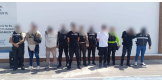 Un intento de secuestro a mano armada registrado la mañana del 15 de diciembre encendió las alertas de seguridad en Riobamba. El hecho ocurrió en plena vía pública, frente a la Terminal Terrestre, uno de los sectores de mayor afluencia de la ciudad, y dio paso a una persecución policial ininterrumpida que culminó con la aprehensión de cinco presuntos secuestradores.