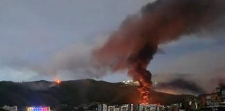 El ministro de Defensa de Venezuela, Vladimir Padrino López, aseguró en la madrugada de este sábado que pese a los ataques sufridos, el país no se dejará doblegar ante la escalada militar anunciada por Estados Unidos.