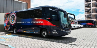 La Universidad Nacional de Chimborazo (Unach) puso en circulación una nueva flota vehicular compuesta por 13 unidades, destinada a cubrir las necesidades de movilización que genera el desarrollo cotidiano de sus funciones académicas, administrativas y de vinculación con la sociedad. La adquisición representó una inversión aproximada de un millón de dólares.