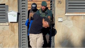 Tras conocerse que Willian Joffre Alcívar Bautista, alias ‘Negro Willy’ o ‘Comandante Willy’, fue liberado en España, el ministro del Interior, John Reimberg, se pronunció sobre el caso. El funcionario señaló que el Gobierno ecuatoriano presentará una queja a través de la Cancillería en España. A su criterio, se envió toda la documentación necesaria para concretar la extradición del cabecilla de un grupo criminal.