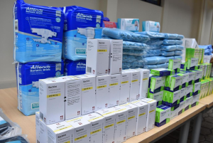 El Hospital Militar de la Brigada de Caballería Blindada de Riobamba incorporó este 13 de enero, nuevo equipamiento e insumos médicos tras recibir una donación de la fundación Charity Anywhere, destinada a fortalecer la capacidad de atención de esta casa de salud que presta servicios tanto al personal del Ejército Ecuatoriano como a la ciudadanía en general.