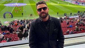 El cierre de la temporada 2025 dejó una convulsionada coyuntura dirigencial con salidas y reacomodos, la directiva amarilla intervino en el corazón de la toma de decisiones futbolísticas.  El cambio se da en la Comisión de Fútbol, un espacio que en Barcelona suele ser termómetro de estabilidad o crisis.