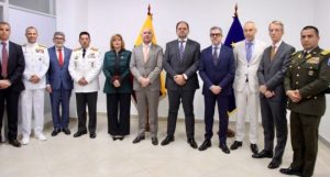 Ecuador inauguró un centro de inteligencia destinado a combatir el narcotráfico y el crimen organizado, con énfasis en el ámbito marítimo y portuario. La unidad opera en la ciudad de Guayaquil, considerada un punto estratégico para el tráfico de drogas con destino principalmente a Europa y Estados Unidos.