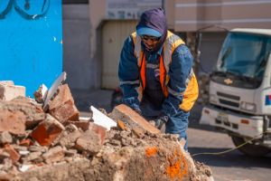 El Municipio de Riobamba puso en marcha la segunda fase del proyecto de intervención integral del mercado La Esperanza 1, con el propósito de fortalecer la seguridad ciudadana, mejorar las condiciones de trabajo de los comerciantes y promover el desarrollo económico y turístico del sector.