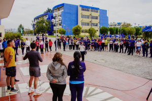 La Universidad Nacional de Chimborazo (Unach) avanza en la organización de uno de los procesos institucionales más relevantes de su calendario académico y administrativo: la elección de Rector y Vicerrectores para el período 2026–2031, una jornada que definirá el liderazgo y la orientación estratégica de la universidad durante los próximos cinco años. A través de su Comisión de Elecciones, la institución reiteró que la participación en las urnas será de carácter obligatorio para docentes, estudiantes, servidores y trabajadores que constan en el padrón electoral.