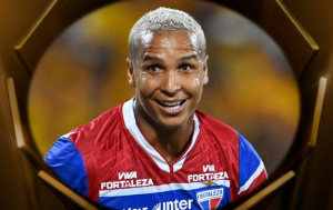 Liga Deportiva Universitaria de Quito concretó uno de los fichajes más llamativos del mercado ecuatoriano al confirmar la incorporación del delantero brasileño Deyverson, quien aceptó la propuesta del club y se convirtió en el sexto refuerzo albo para la temporada 2026, además de ocupar el segundo cupo extranjero en la plantilla.