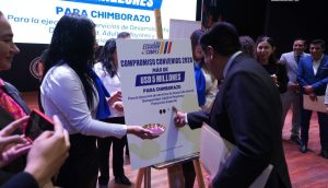 El Ministerio de Desarrollo Humano formalizó la firma de convenios interinstitucionales de servicios sociales para el año 2026, a través de los cuales asignará un presupuesto total de 5 millones de dólares para la ejecución de programas de desarrollo infantil, atención a personas con discapacidad, cuidado de adultos mayores y acciones de protección especial en la provincia de Chimborazo.