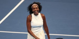 El Abierto de Australia, vuelve a abrirle sus puertas a Venus Williams, leyenda del “deporte blanco” que competirá nuevamente en el cuadro principal de Melbourne Park, un escenario al que vuelve con todos los elogios. Es, en esencia, un gesto de resistencia deportiva en una era que acelera el recambio y reduce los márgenes para quienes superan la barrera de los cuarenta.