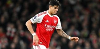 El regreso de Piero Hincapié fue una de las noticias positivas para el Arsenal en el duelo ante el Manchester United, que se jugó el 25 de enero. El defensor ecuatoriano volvió a la titularidad luego de perderse los últimos cuatro partidos por una molestia inguinal, aunque su retorno no pudo evitar la derrota por 3-2 en el Emirates Stadium.