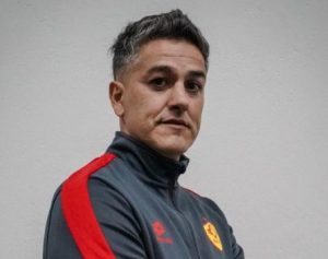 Sociedad Deportiva Aucas oficializó este 9 de enero, la contratación de Norberto “Beto” Araujo como su nuevo director técnico, a través de un anuncio realizado en sus redes sociales. El estratega argentino–ecuatoriano asume el mando del conjunto oriental con el objetivo de devolverle protagonismo en el campeonato nacional y pelear por un cupo a torneos internacionales.