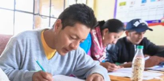 El Ministerio de Educación anunció la apertura del proceso de matriculación para personas jóvenes, adultas y adultas mayores que, por distintas circunstancias, no lograron culminar su Educación General Básica o el Bachillerato. La oferta corresponde a la modalidad semipresencial del Programa para Personas con Escolaridad Inconclusa (PCEI), régimen Sierra–Amazonía, periodo lectivo 2025–2026.